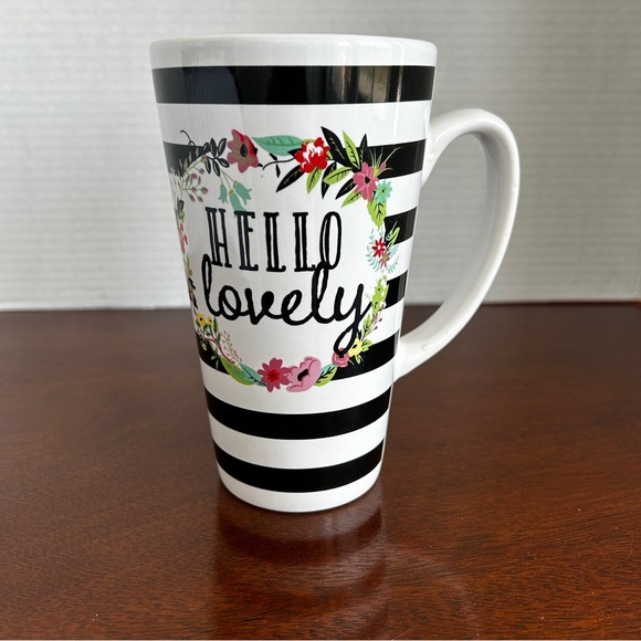 Set of 2 Ceramic Travel Mugs Black and White OP Art Floral - Picture 5 of 16